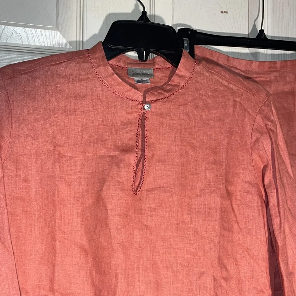 Neiman Marcus-S-Elegant Coral Skirt & long sleeve keyhole 100% linen tunic top.